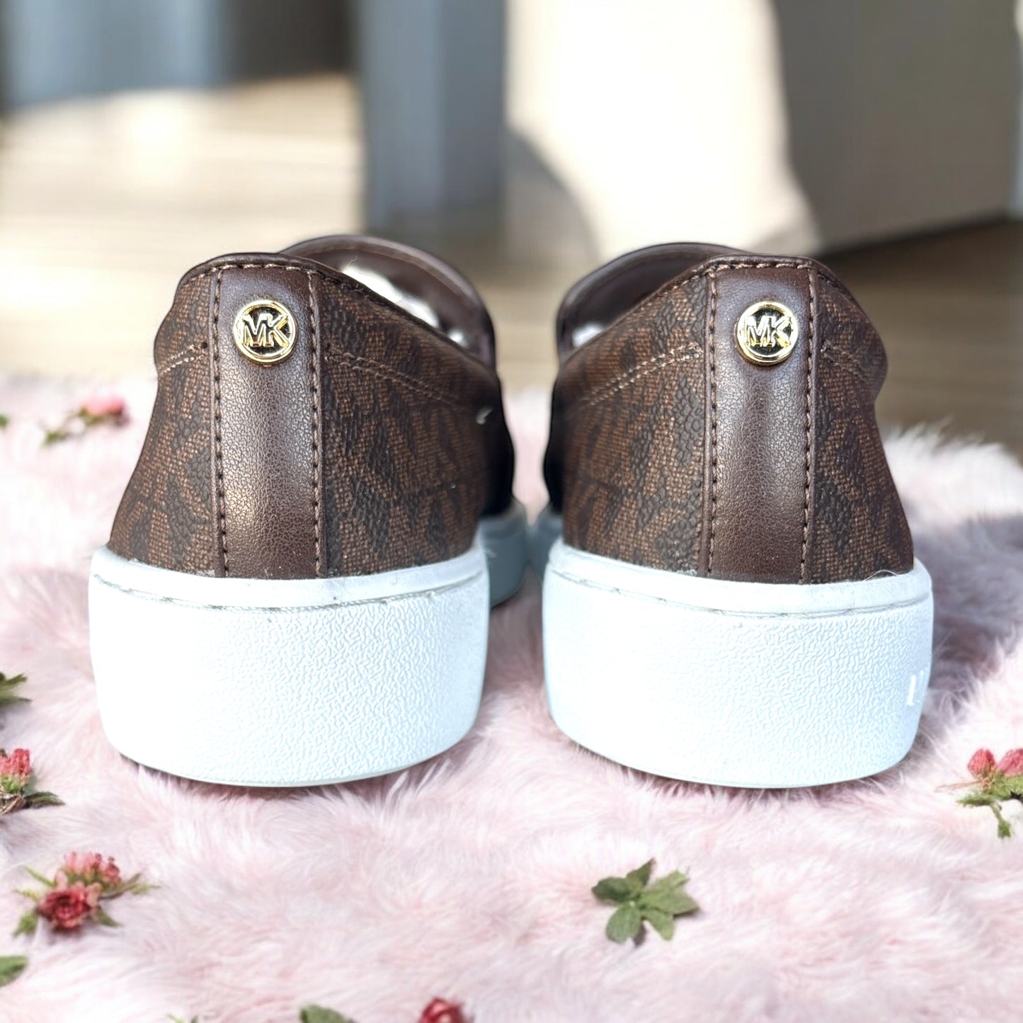 Tenis Michael k chocolate con monogram