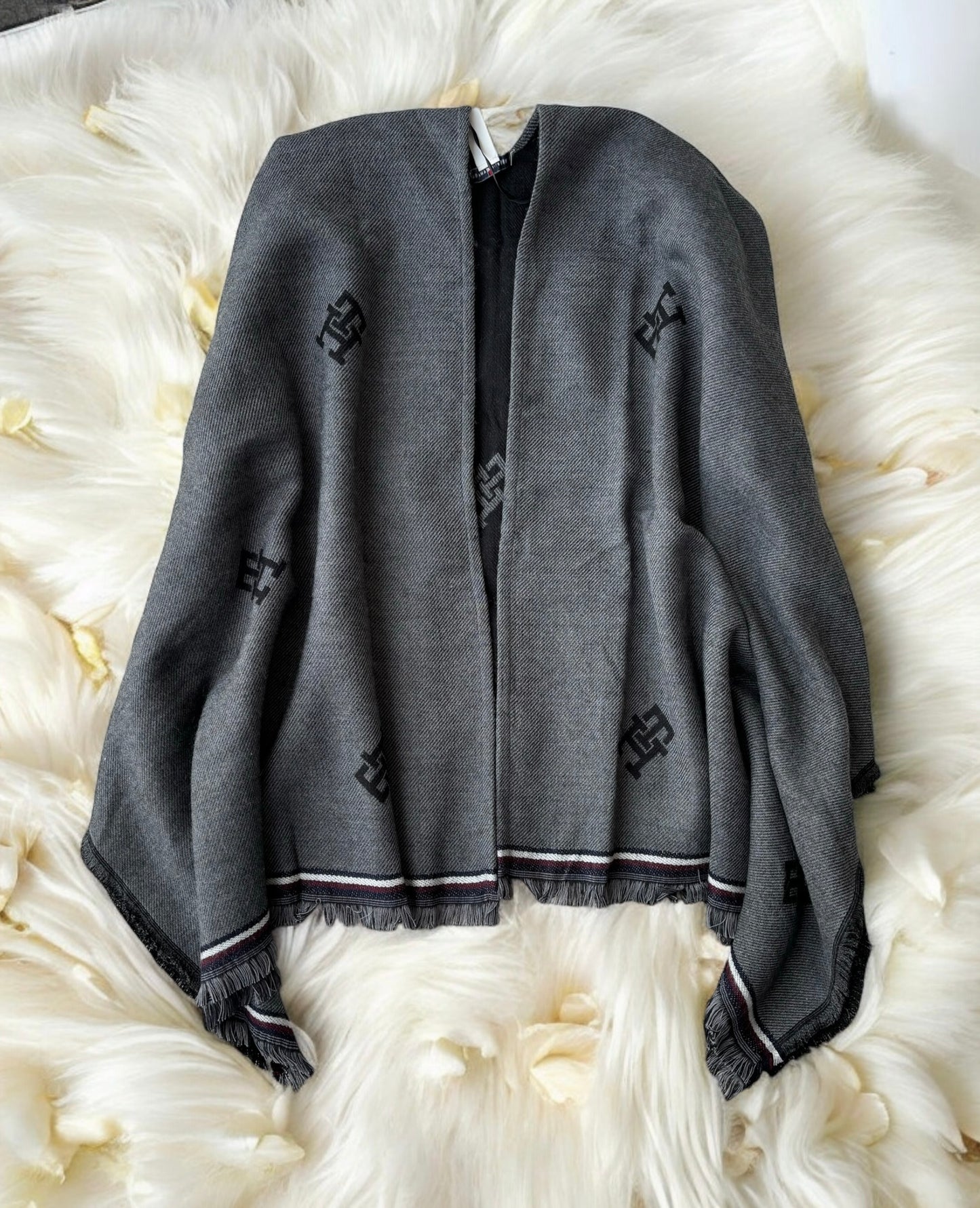 Poncho Tommy h doble vista negro/gris