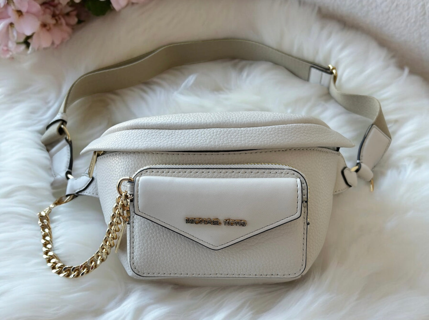 Crossbody Michael K crema con tarjetero