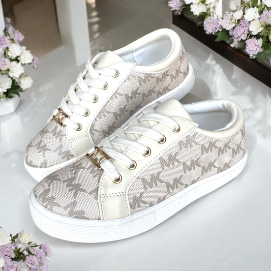 Tenis Michael K crema con monogram para niñas