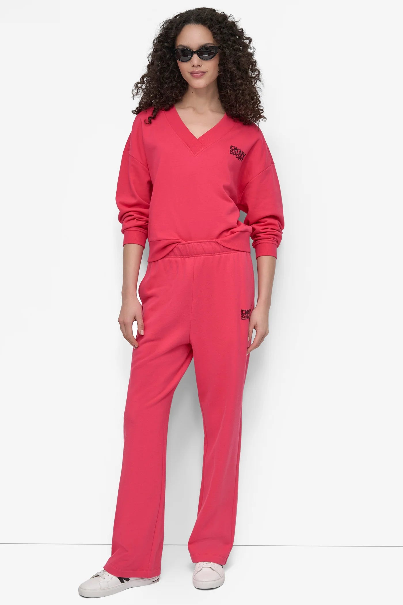 Pants DKNY coral con letras de brillos negras