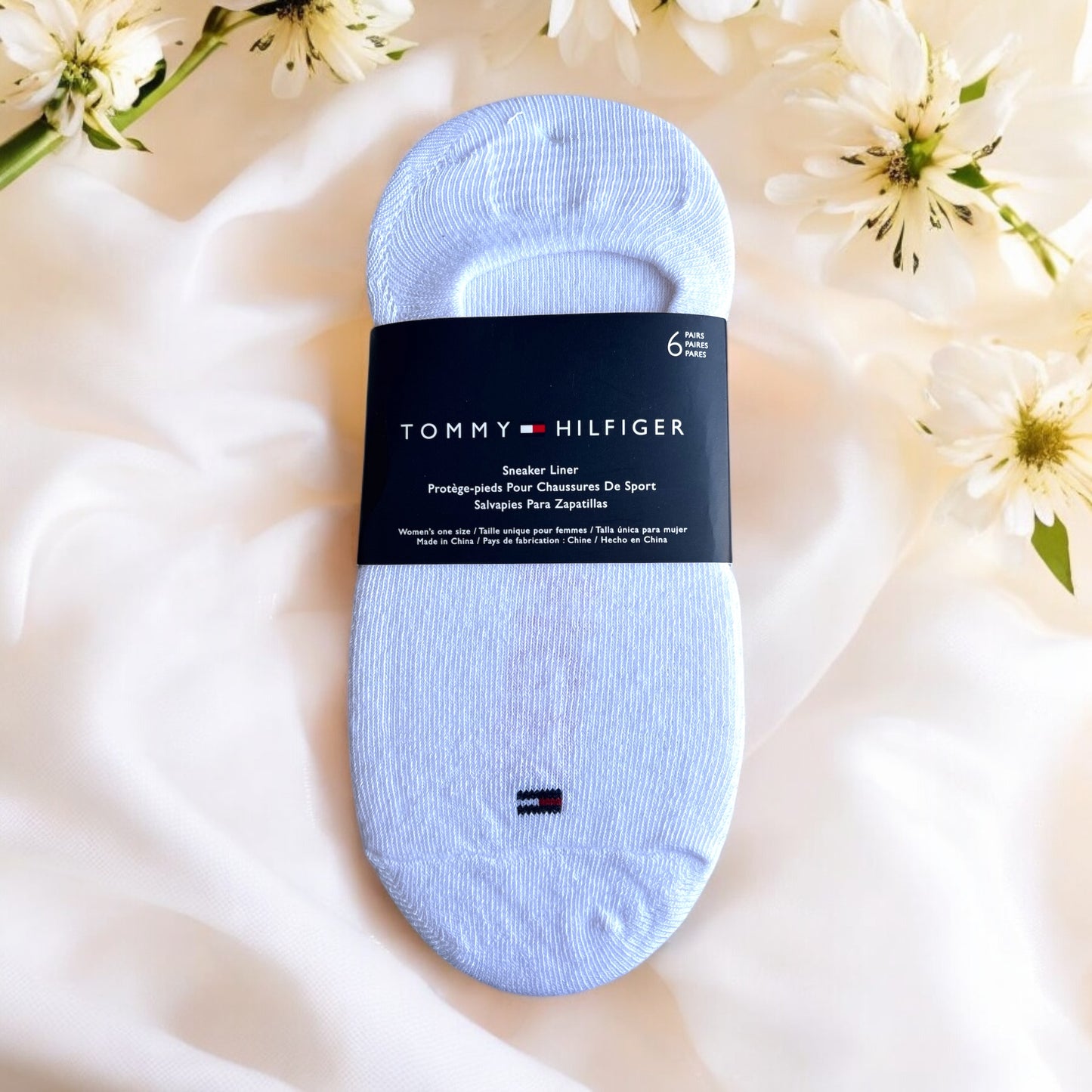 Protectores Tommy H blancos con letras azul marino