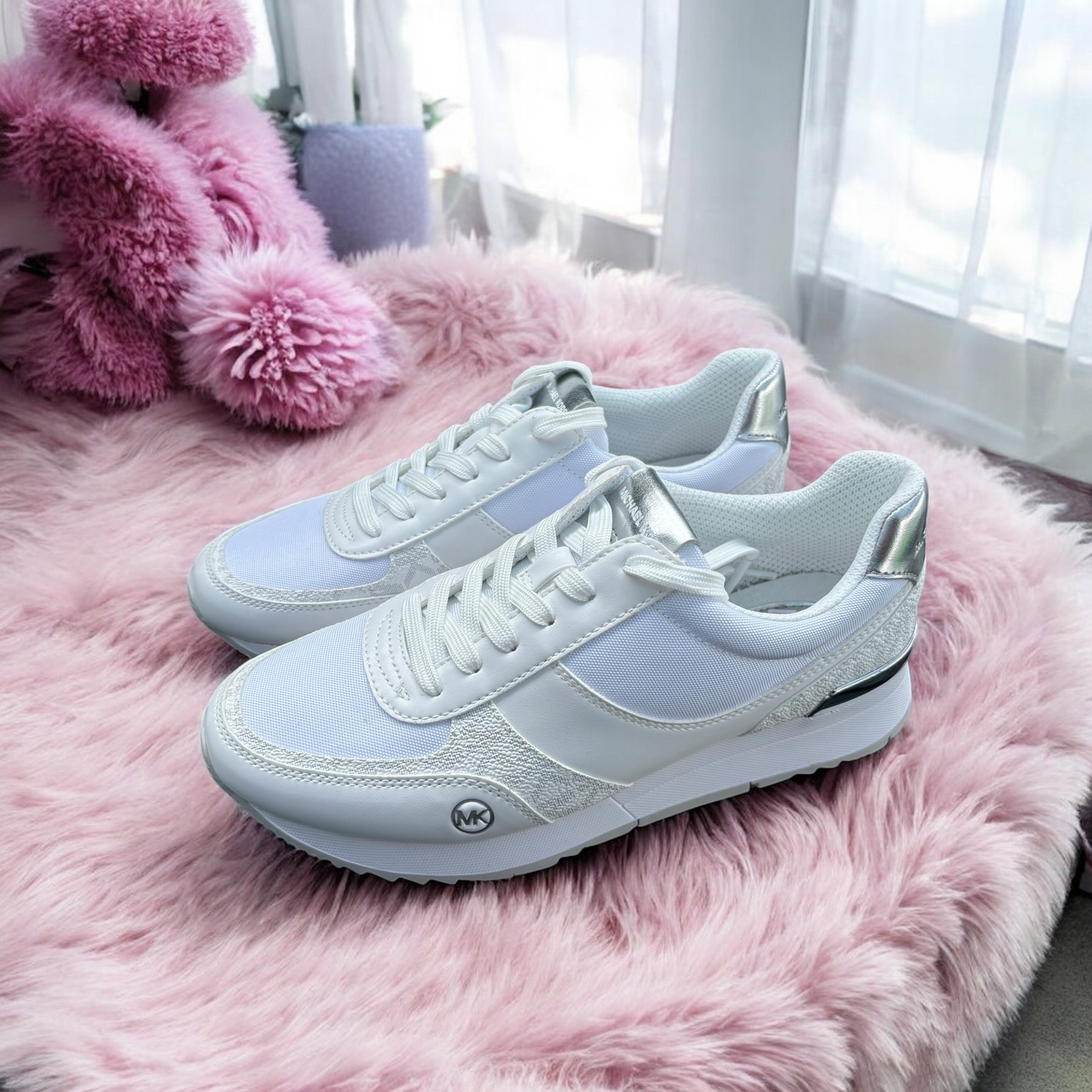 Tenis Michael k blancos con plateado