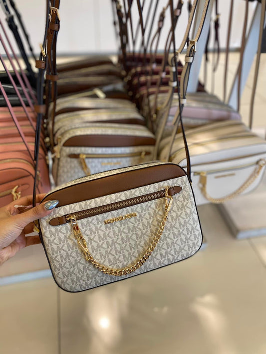 Crossbody Michael K vanilla con cadena