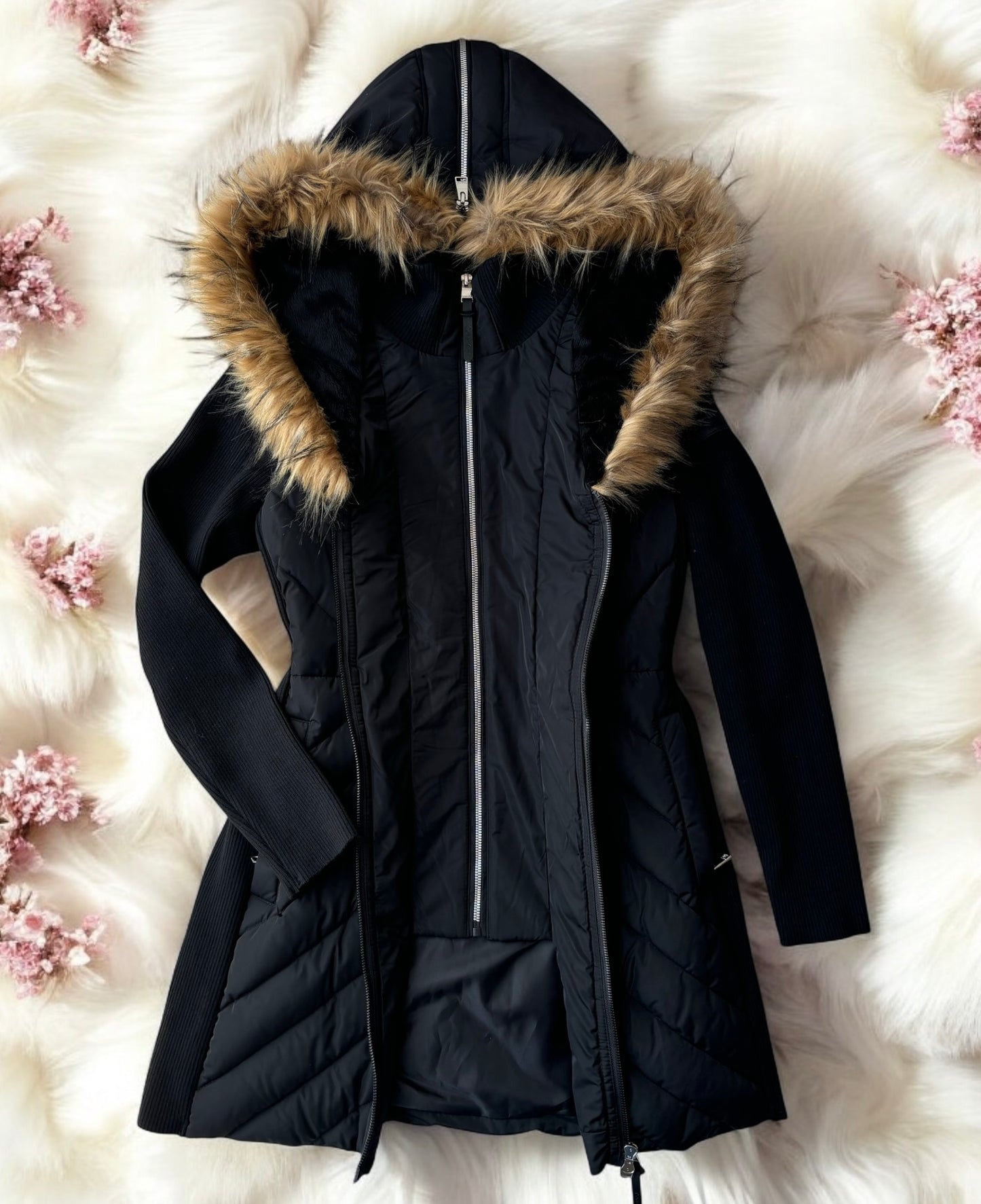 Chamarra Calvin K negra con peluche color café