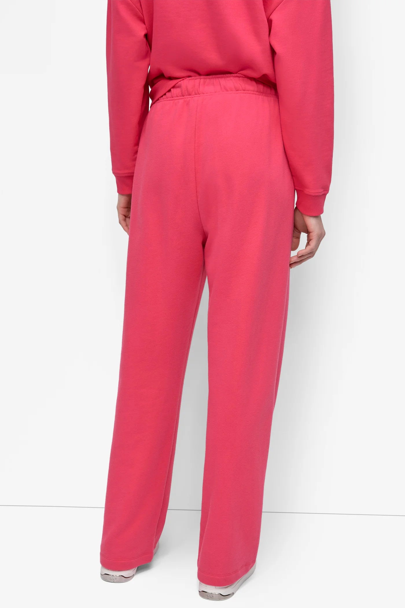 Pants DKNY coral con letras de brillos negras