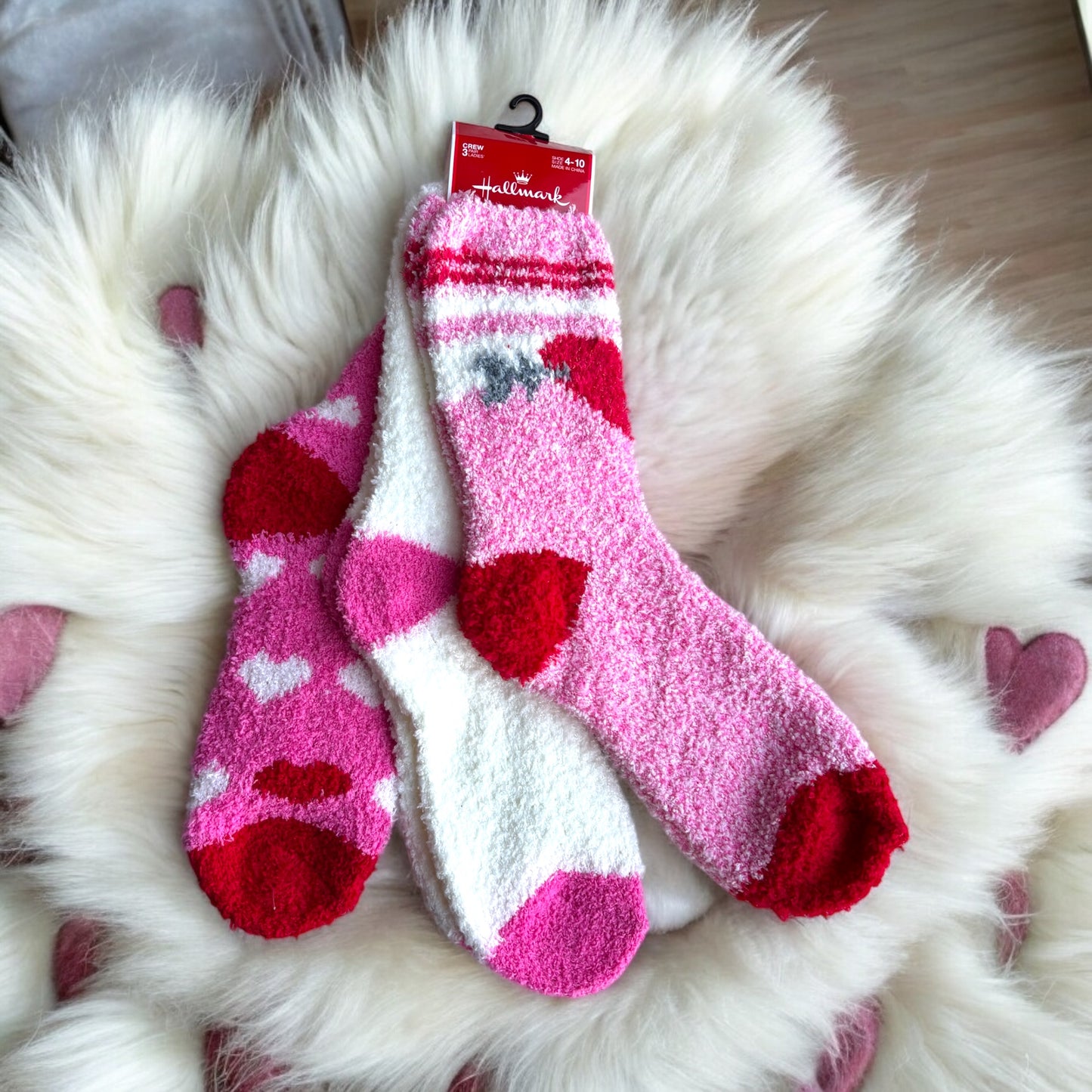 Calcetas Hallmark rosa, rojo y blanco 3 pz de San Valentín