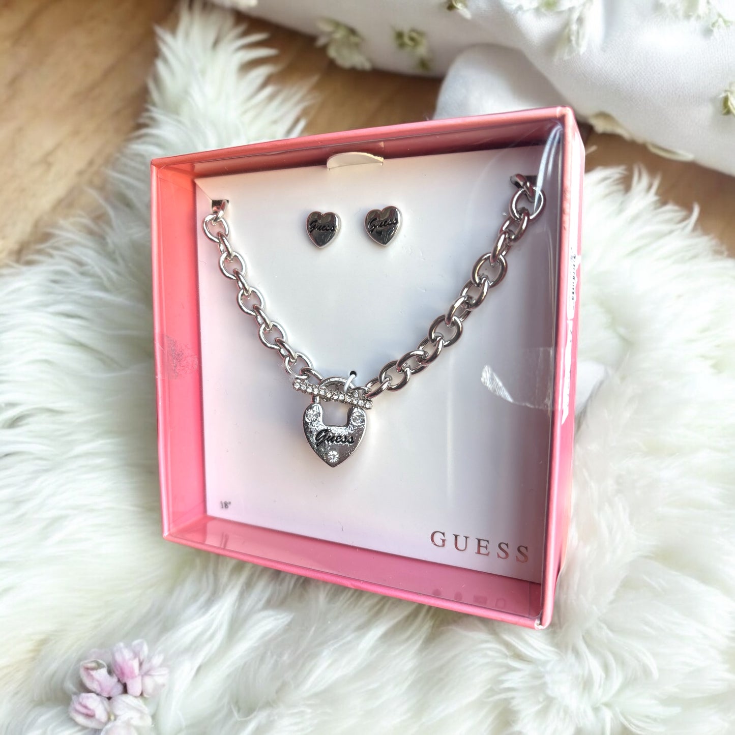 Set Guess aretes y collar