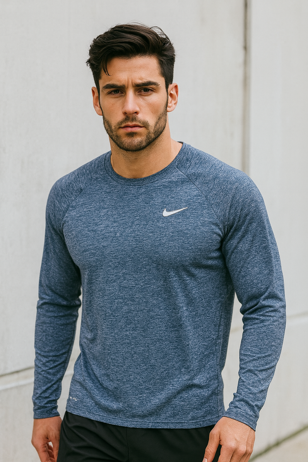 Playera Nike azul con paloma blanca, manga larga para caballero