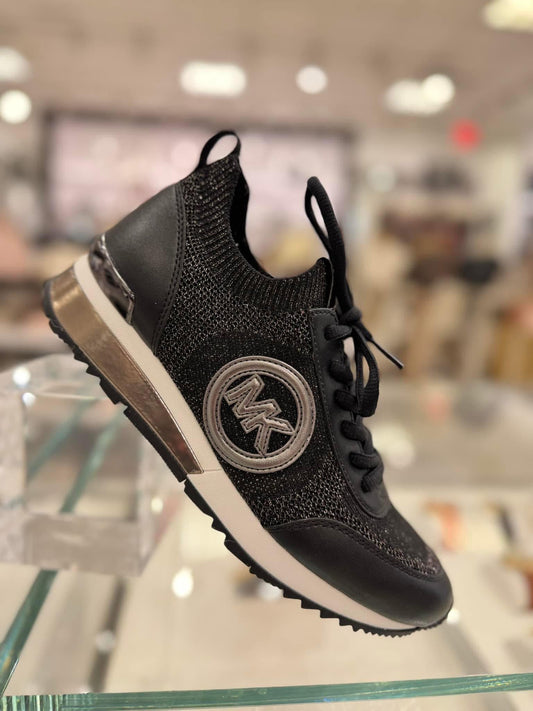 Tenis Michael K negro/plateado y brillos