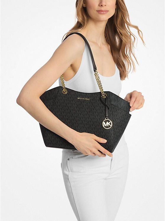 Tote Michael k Jet Set Bag negra con monogram