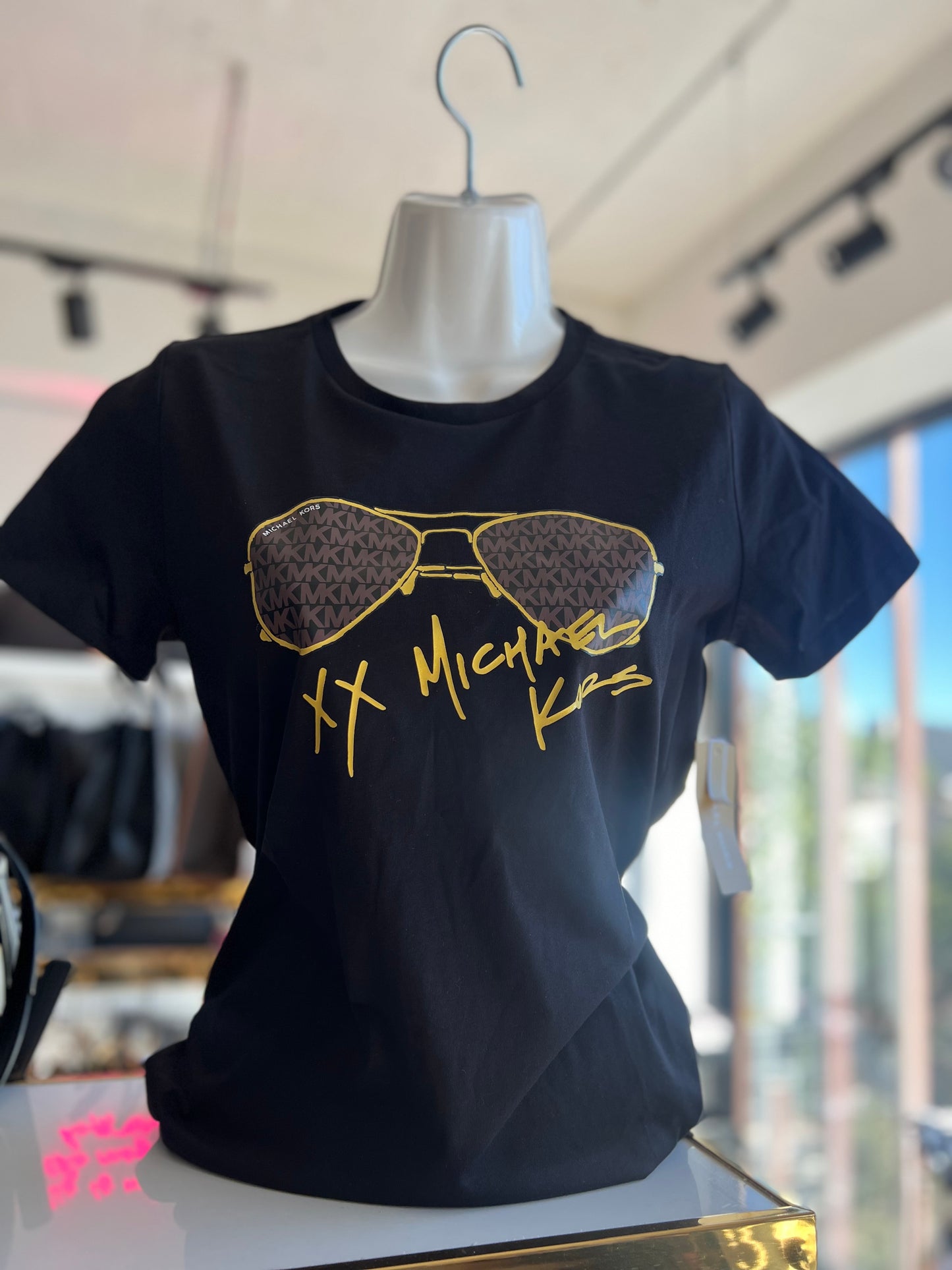 Playera Michael K negra Lentes