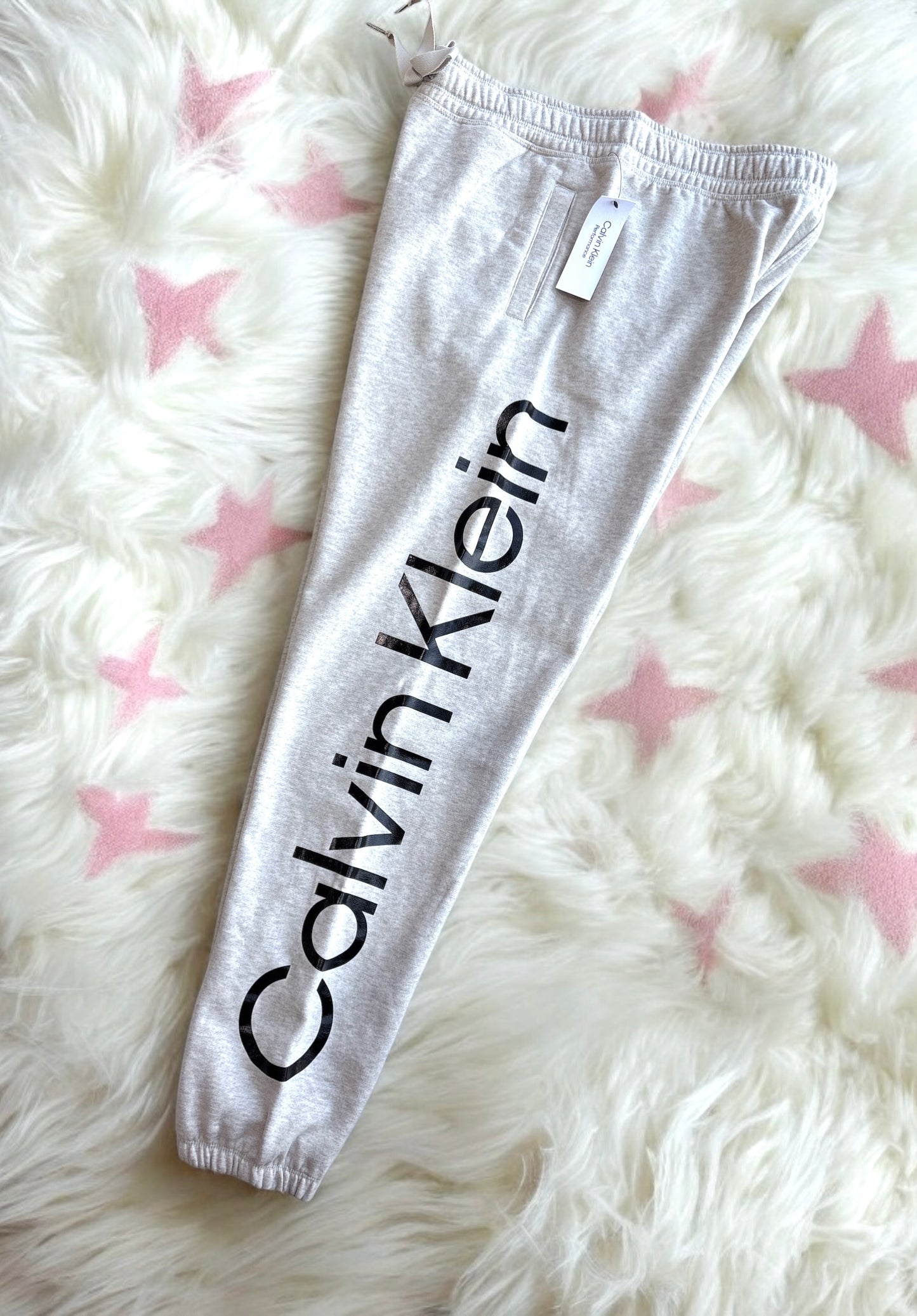 Pants Calvin K arena con letras negras