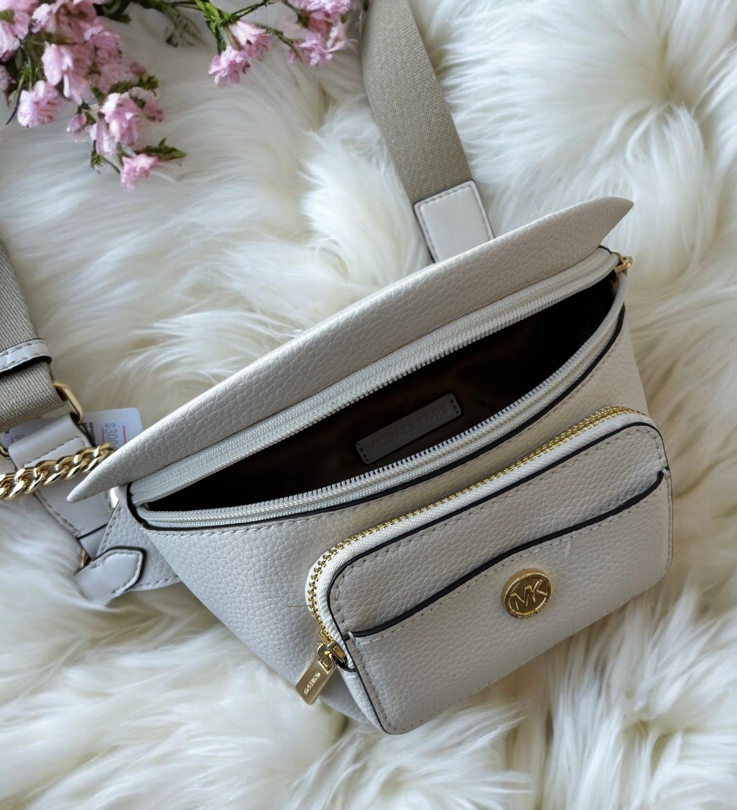 Crossbody Michael K crema con tarjetero