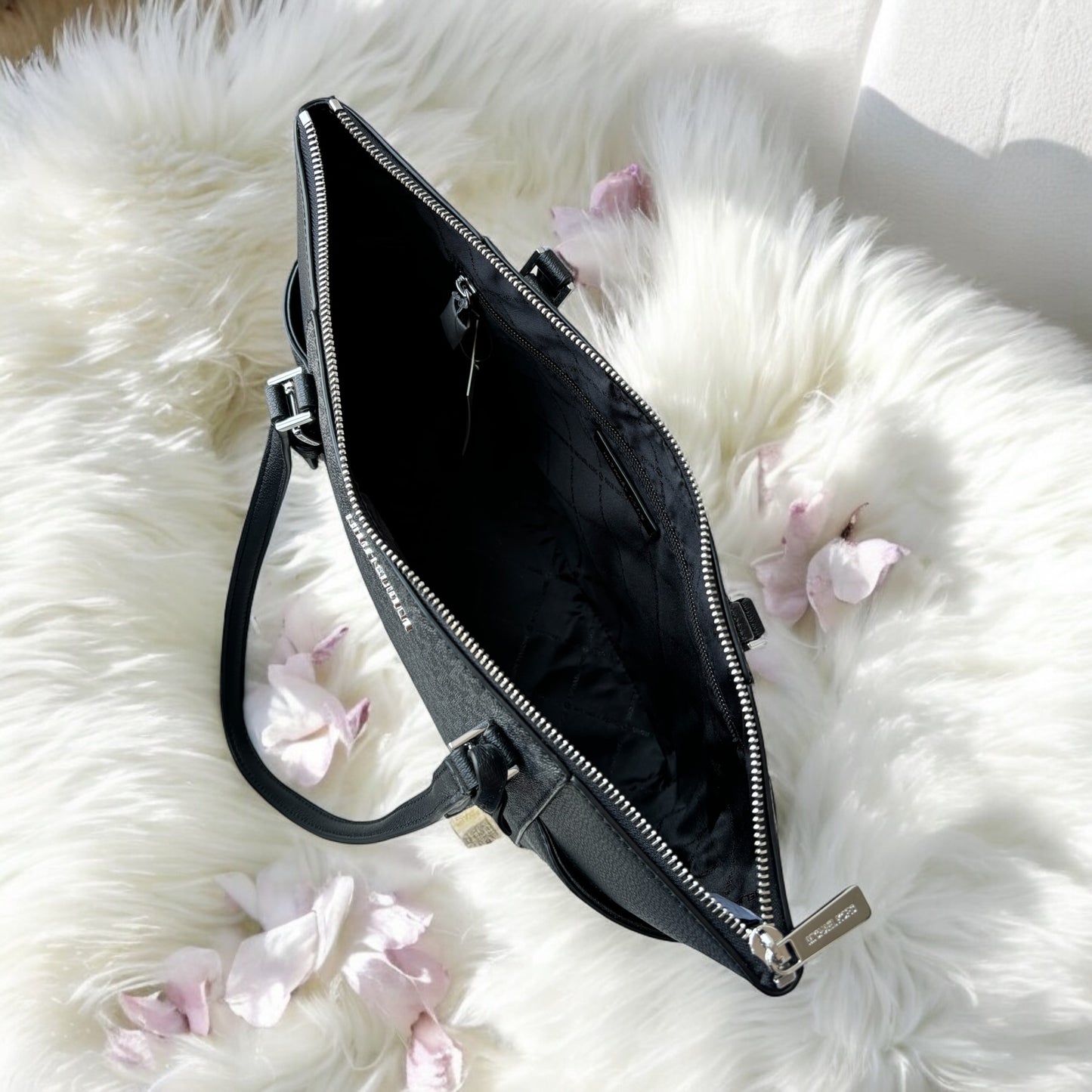 Tote Michael K charlotte negra con monogram