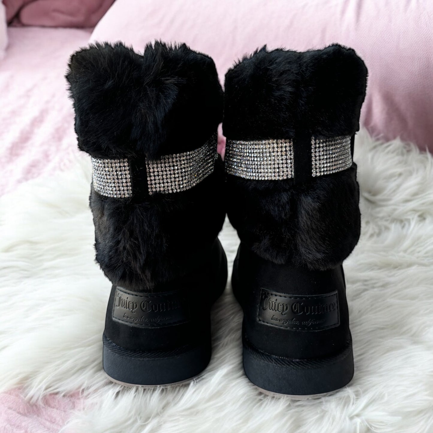 Botas Juicy C negra con brillos y peluche