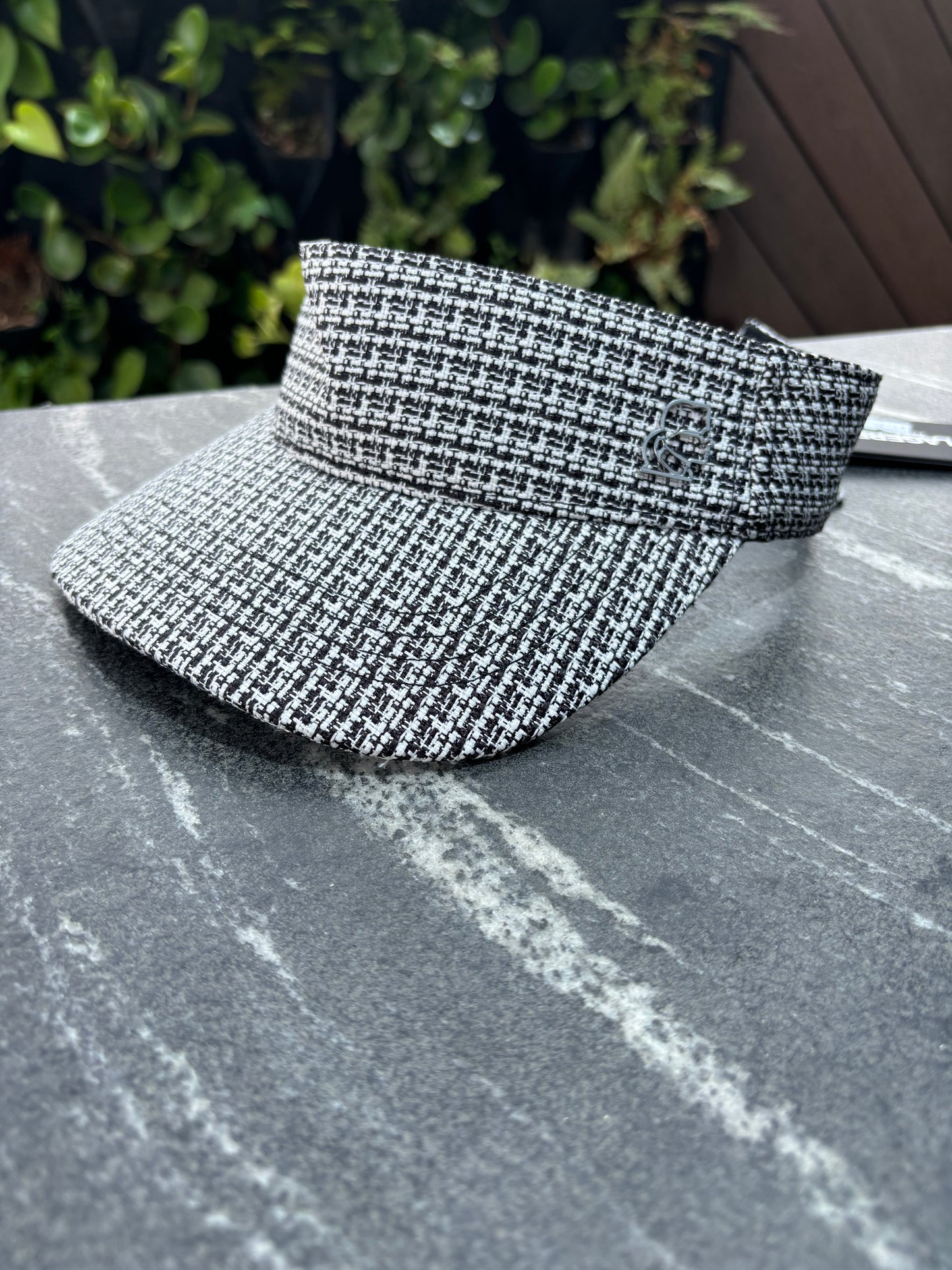 Visera Karl Lagerfeld