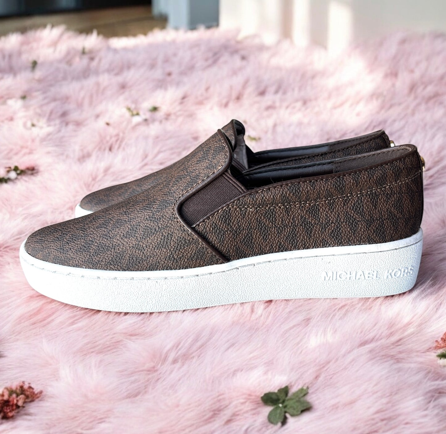 Tenis Michael k chocolate con monogram