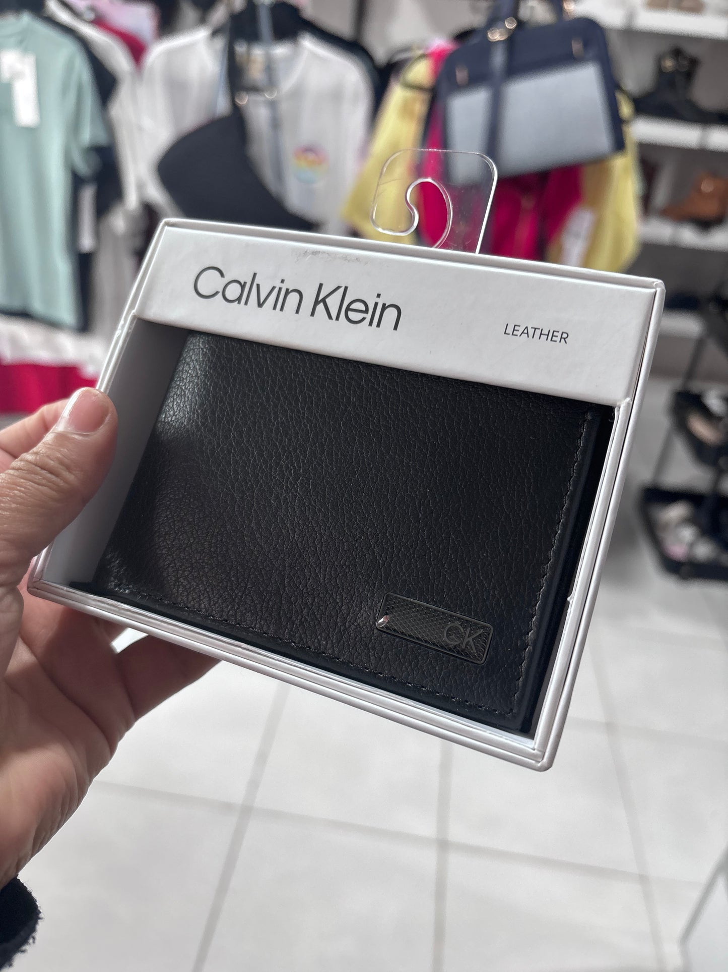 Cartera Calvin k negra placa
