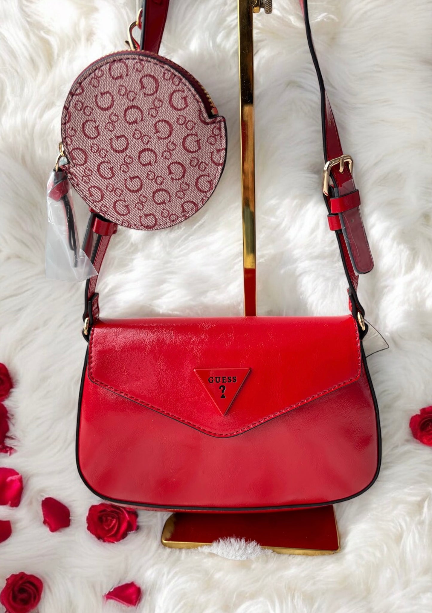 Hobo Guess roja con monedero
