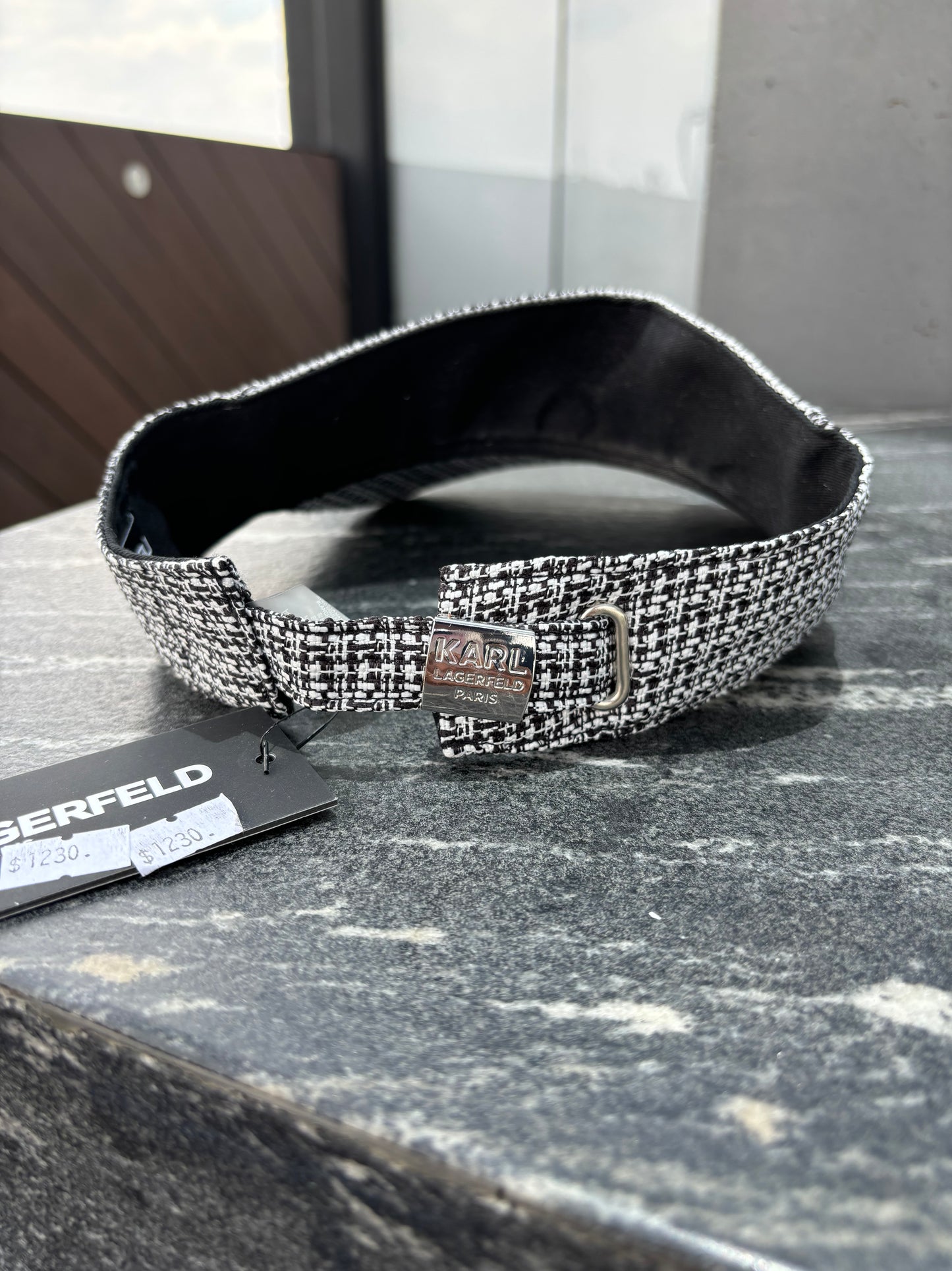 Visera Karl Lagerfeld