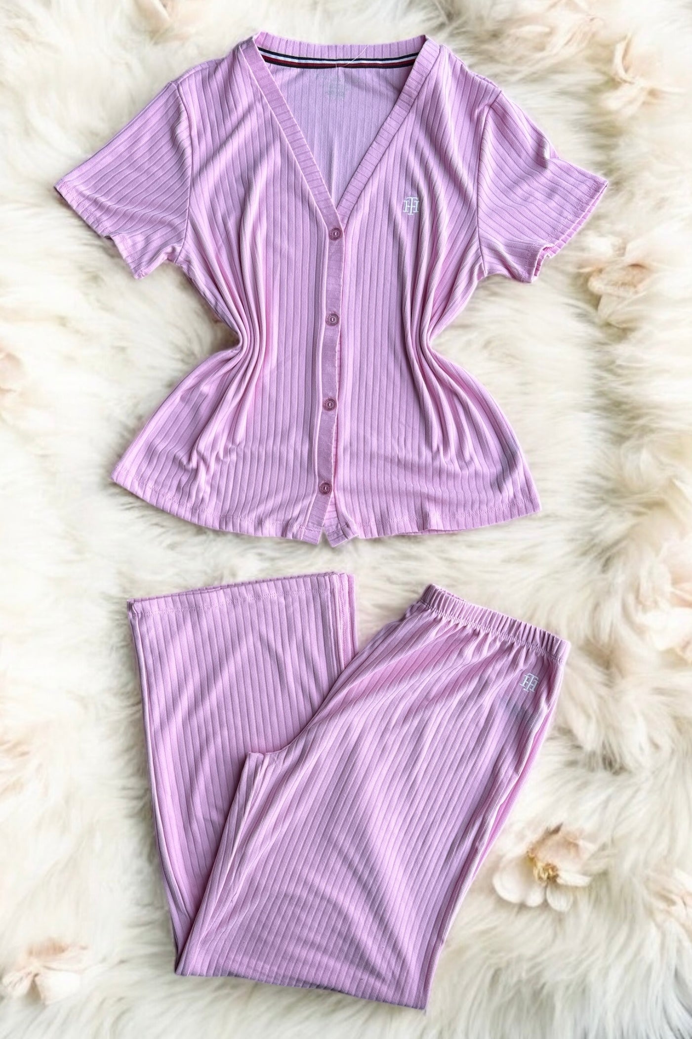 Pijama Tommy H rosa claro con logo bordado