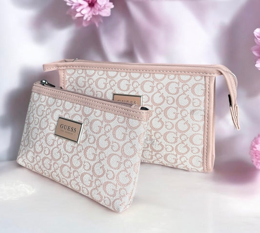 Cosmetiquera Guess Dúo palo de rosa con monogram y placa plateada/rosa