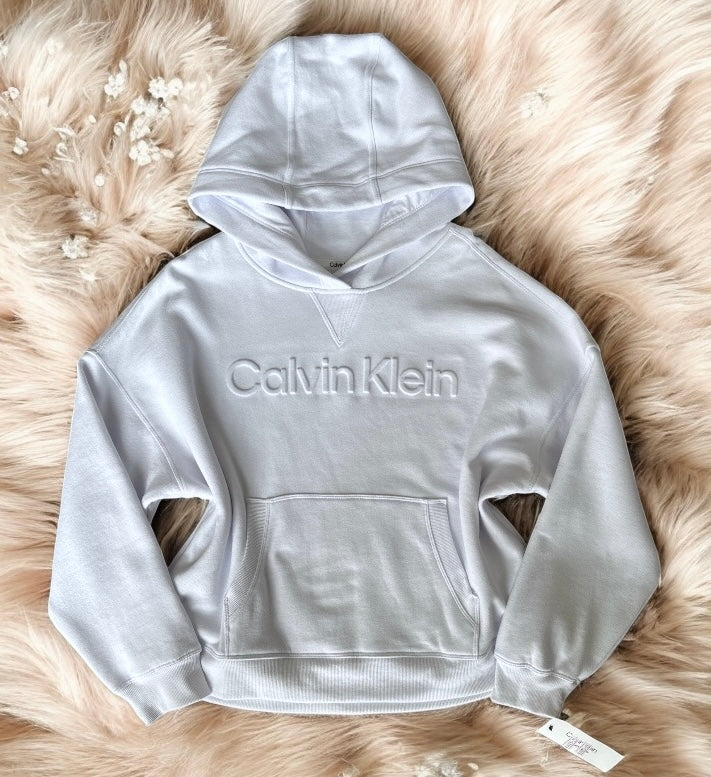 Sudadera Calvin K blanca con letras blancas