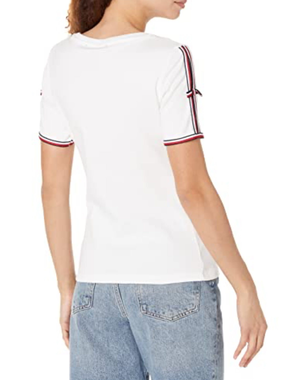 Playera Tommy H blanca, abertura y listón en mangas, blanco, rojo y azul marino