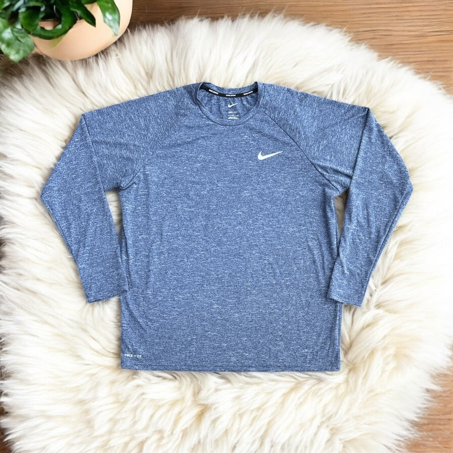 Playera Nike azul con paloma blanca, manga larga para caballero