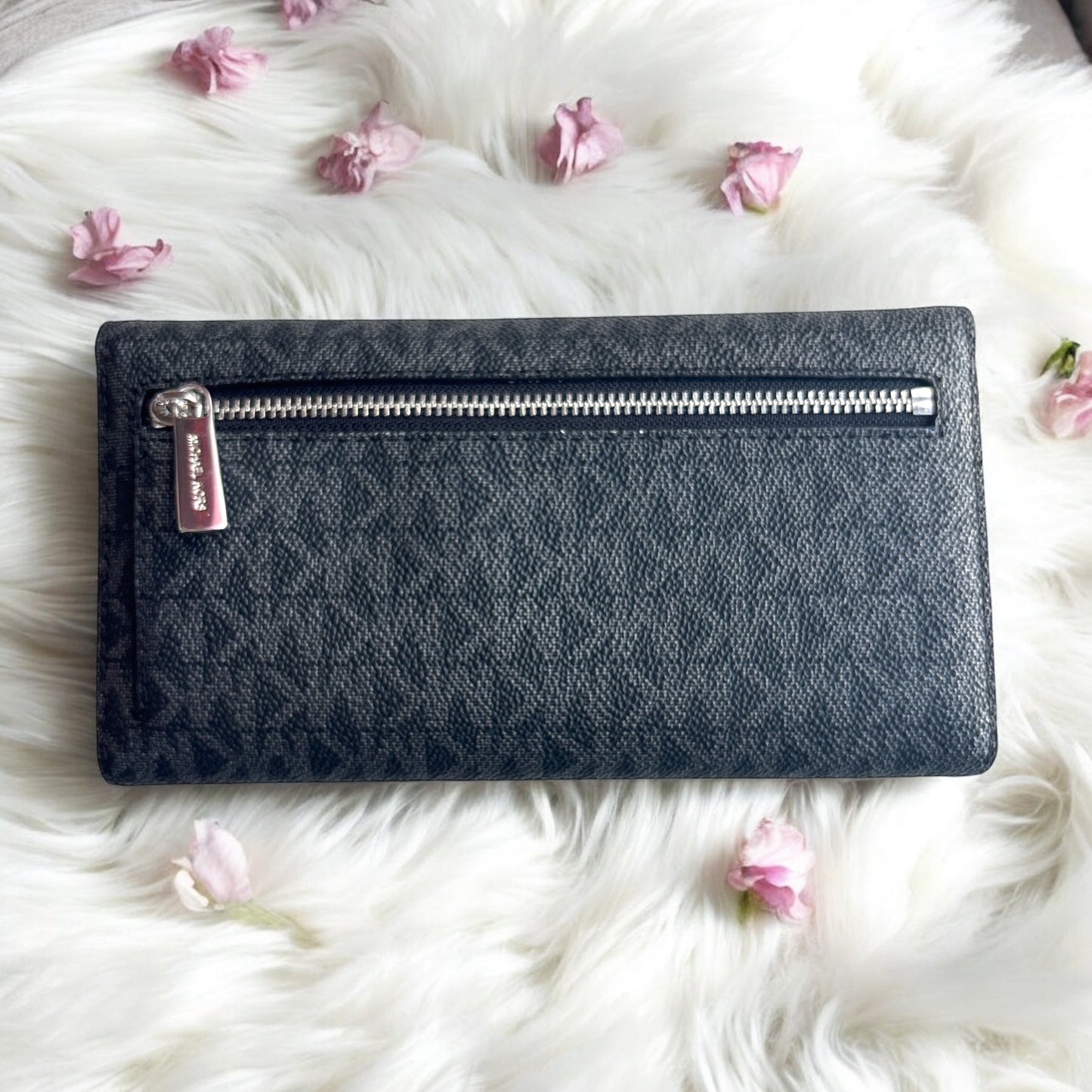 Cartera Michael k negra con monogram