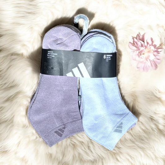 Tines Adidas blanco, gris y lila con logo en el tobillo 6 pares