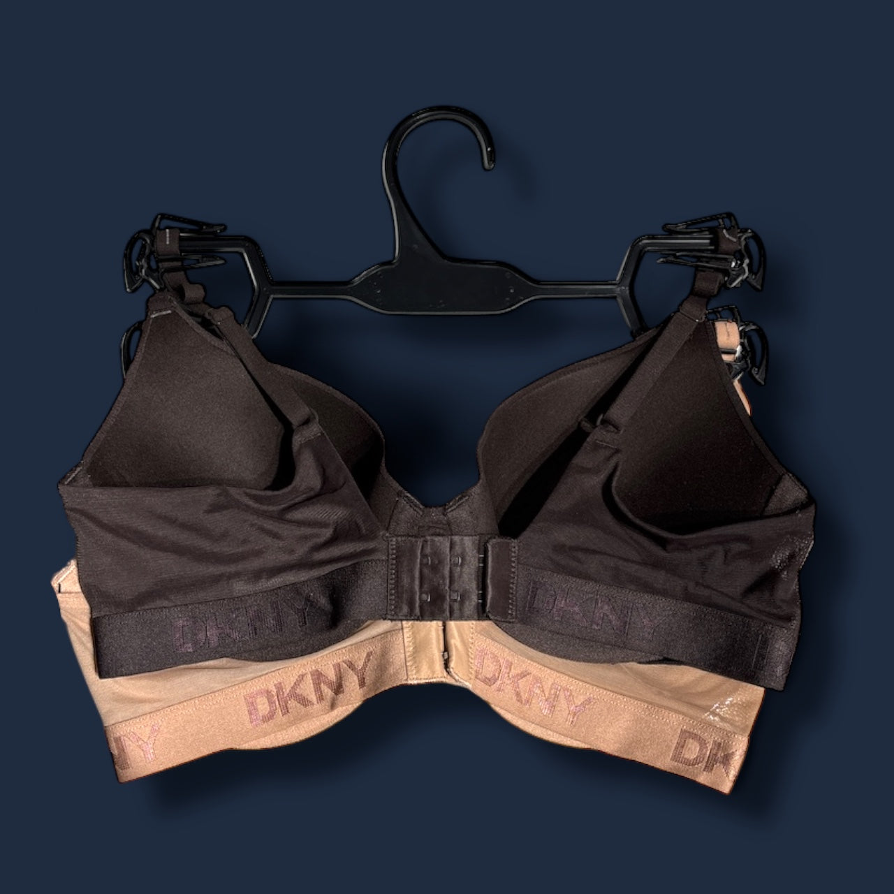 Brasier DKNY nude, café, transparencia atrás y resorte grabado 2pzs