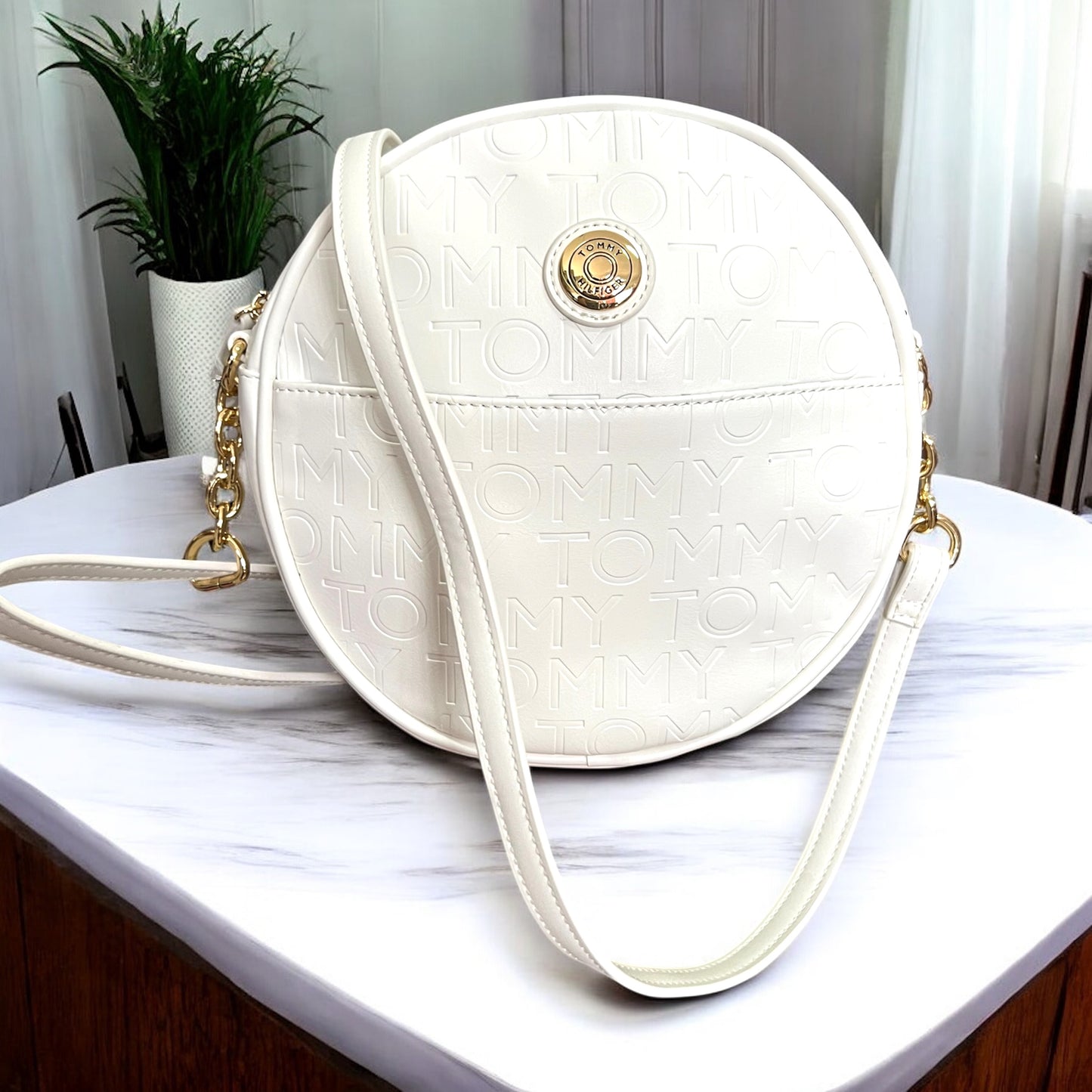 Crossbody Tommy H blanco con monogram