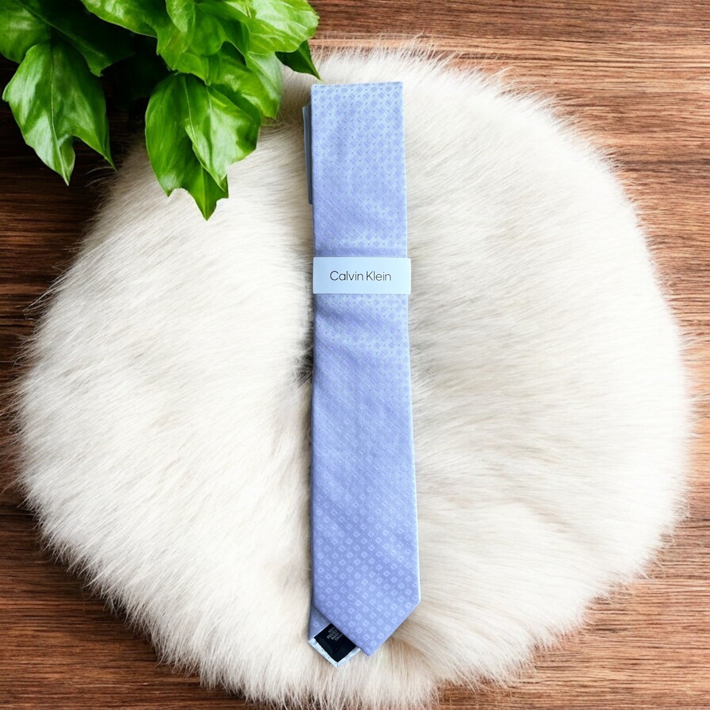 Corbata Calvin K morada