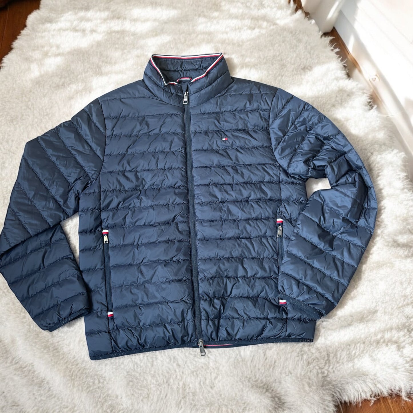 Chamarra Tommy H azul marino para hombre