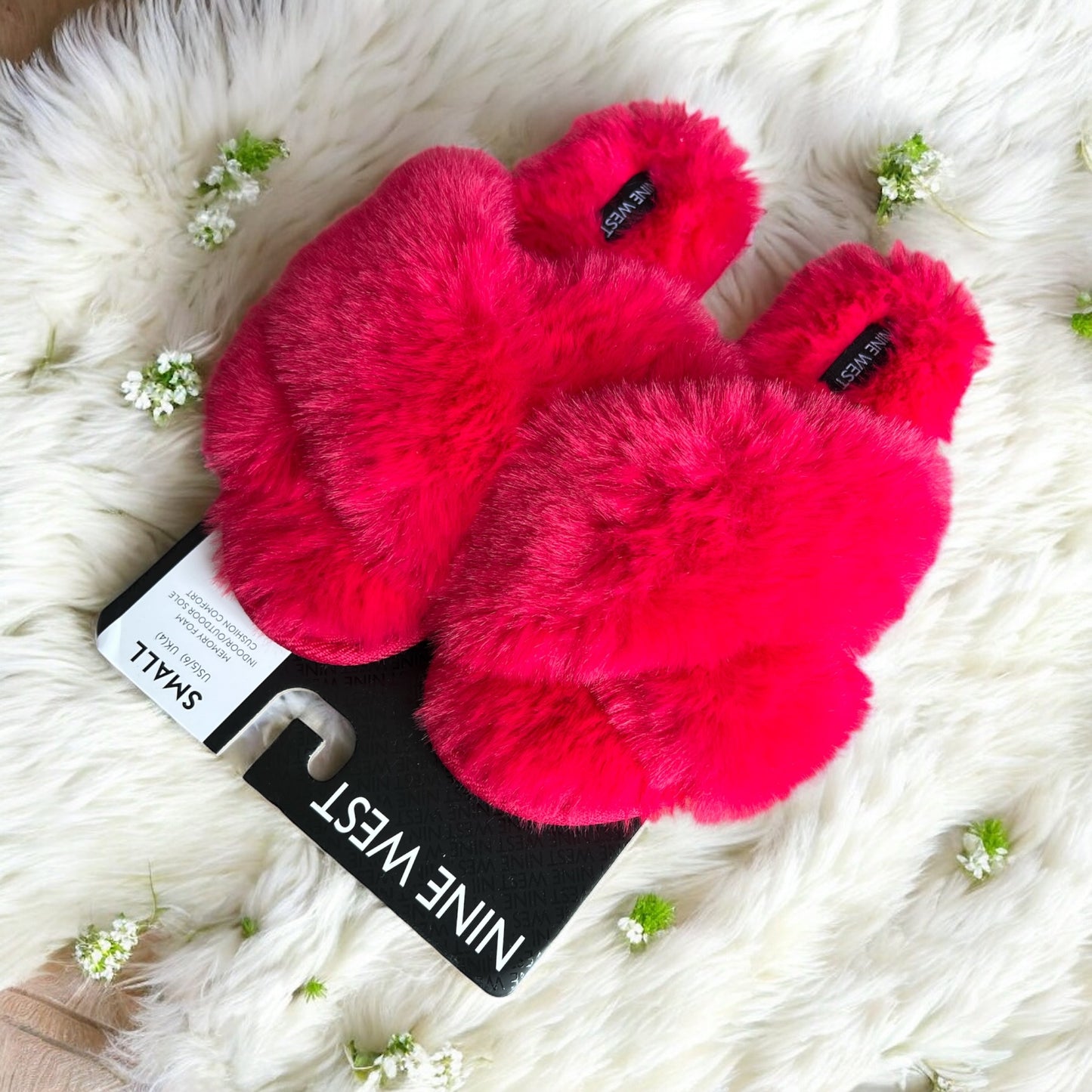 Pantuflas Nine W rojas de peluche