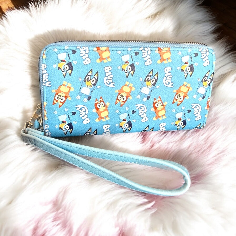 Cartera Bluey azul con strap