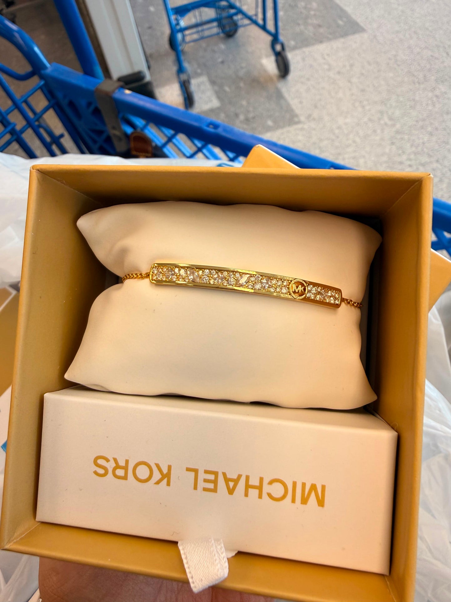 Brazalete Michael k dorado