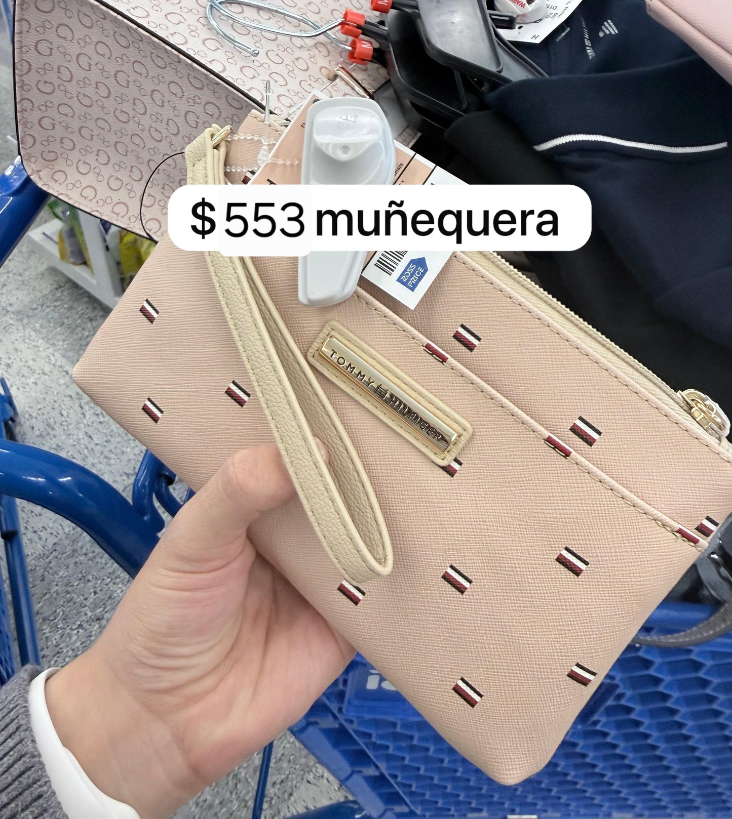 Muñequera Tommy H camel con manogram de bandera