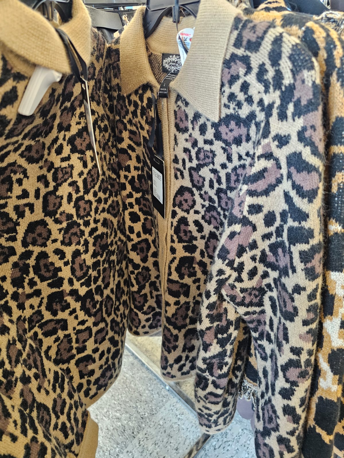 Sueter Animal print