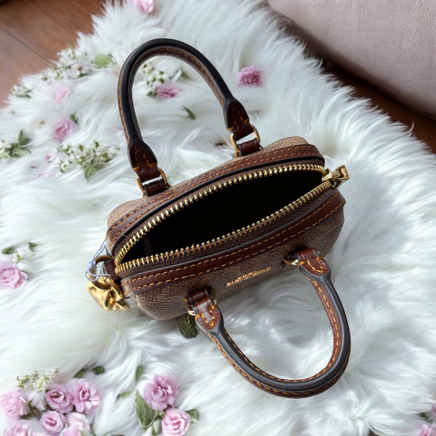 Llavero Coach Maletita camel