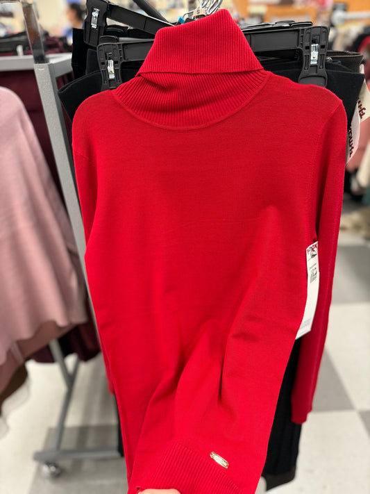 Suéter Calvin K rojo, cuello alto placa dorada