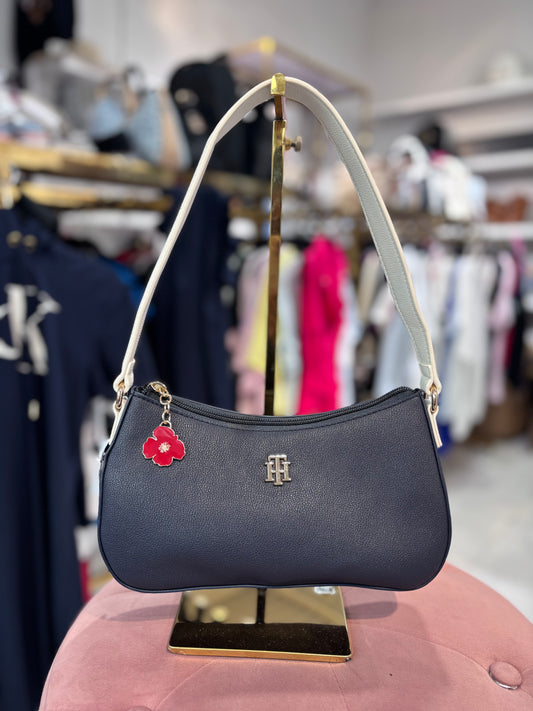 Hobo Tommy H azul marino con flor roja