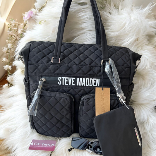 Maleta Steve M negra con strap y muñequera