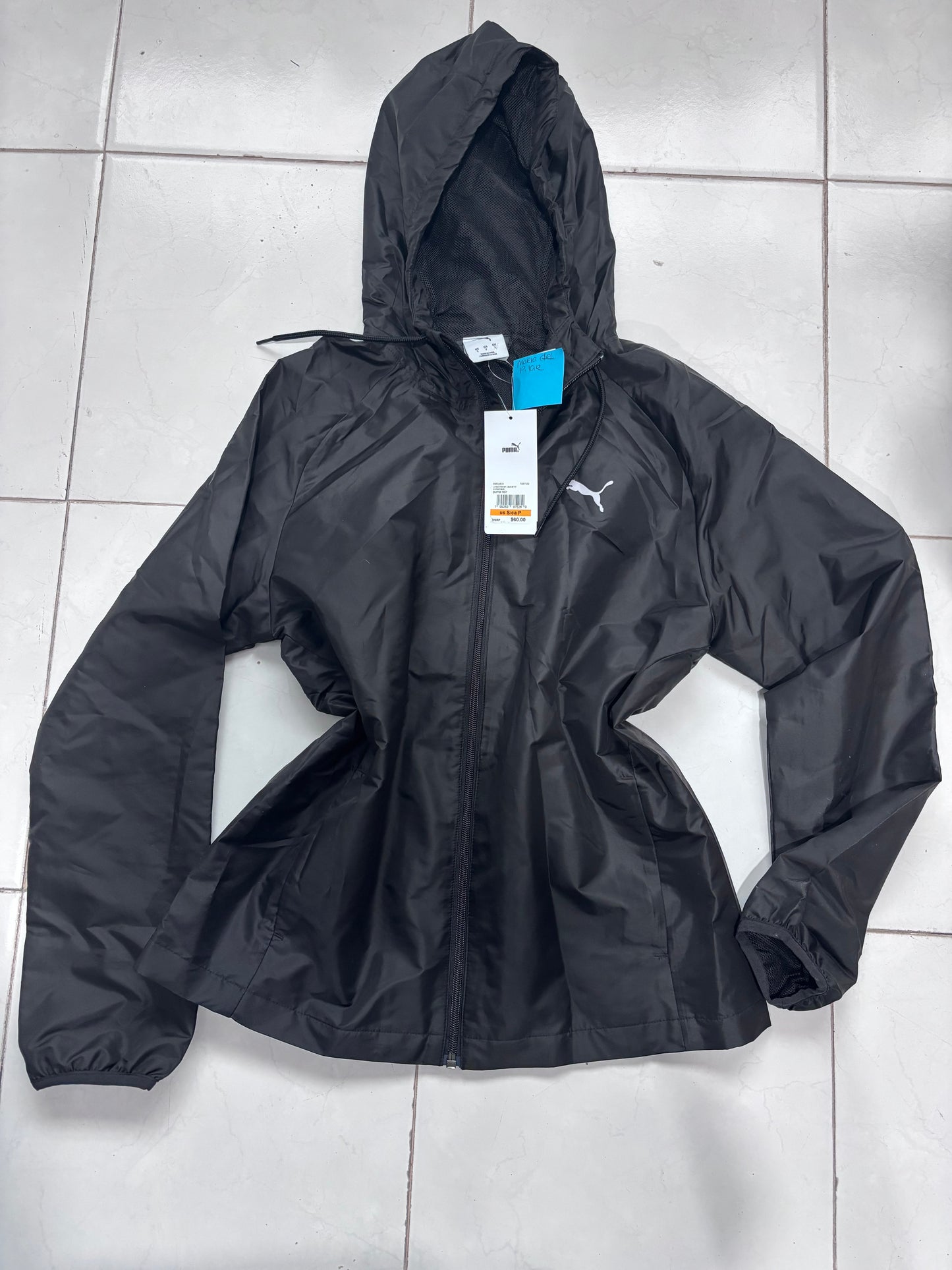 Rompevientos puma negro