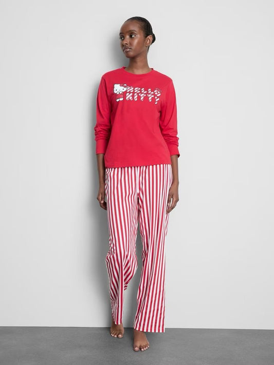 Pijama Primark Hello Kitty roja