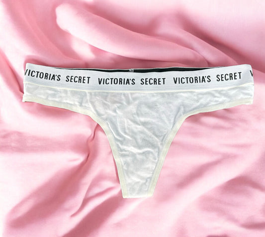 Tanga Victoria's S blanca