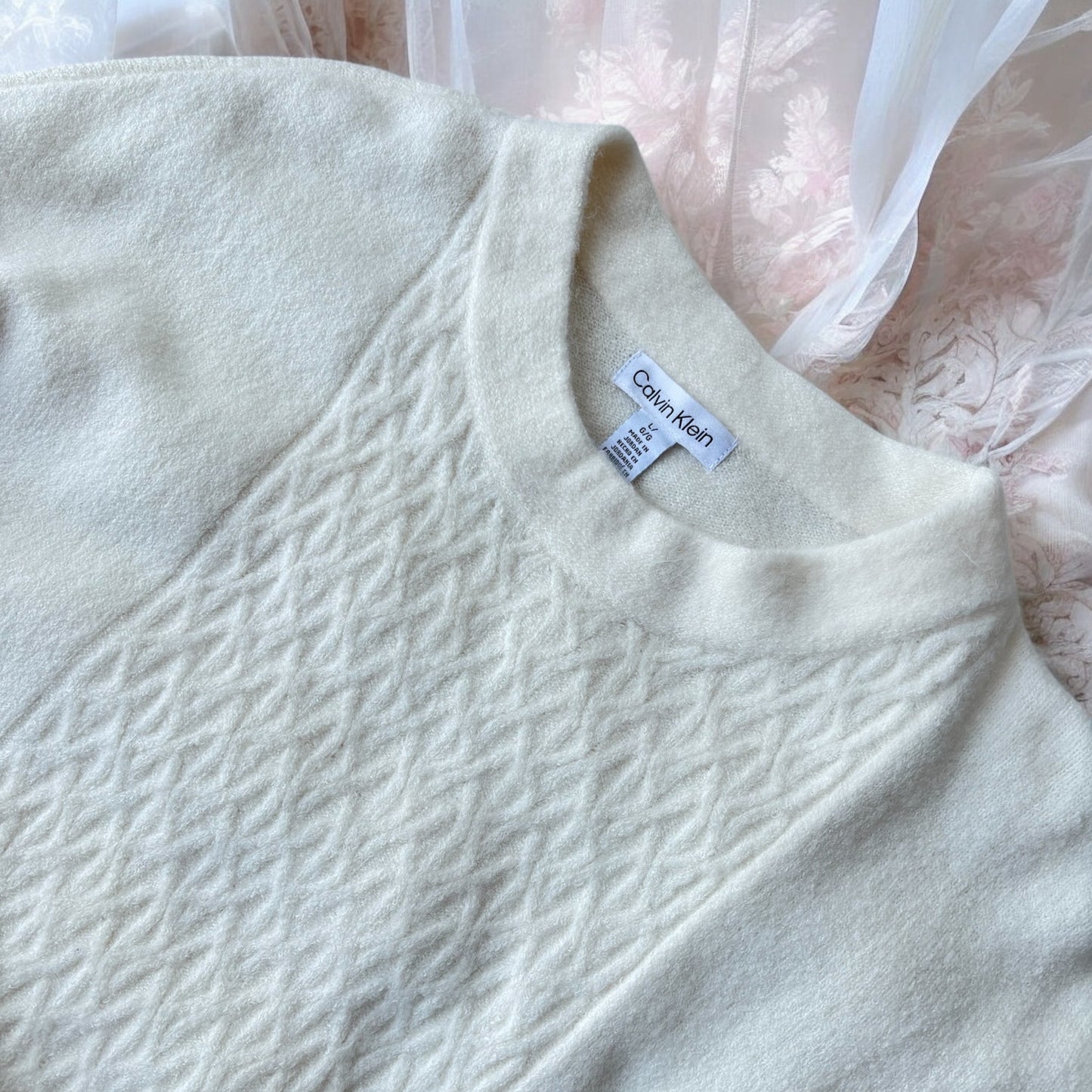 Suéter Calvin K beige de punto