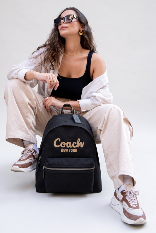 Backpackbook Bag Coach negra, cargo, letras camel